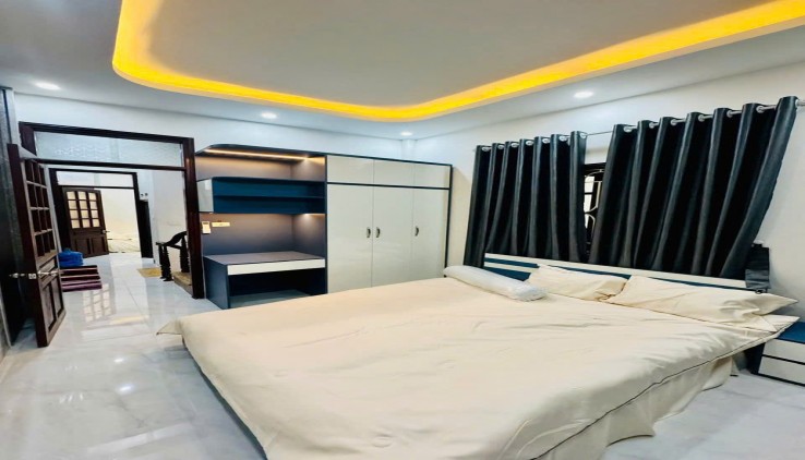 Cho thuê nhà nguyên căn Phố Bùi Xương Trạch, 5 tầng, 33m2, 7 ngủ, 14 Triệu vào ngay